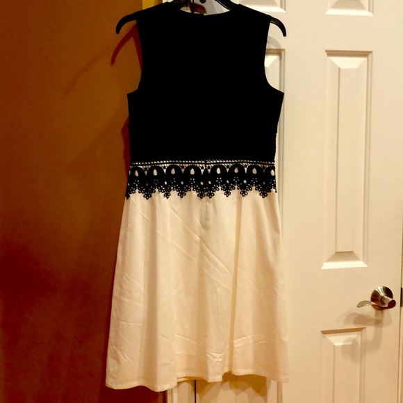 DKNY DRESS ❤️👗❤️ - Picture 3 of 4